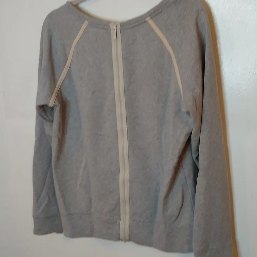 Original Adidas Women's size medium sweatshirt. Comfy and Cozy